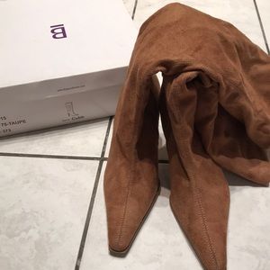 Boots. Taupe color. Size 6.5.